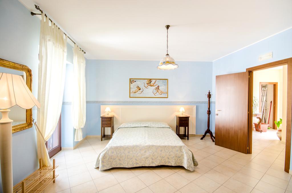 B&B Iris Laterza Szoba fotó