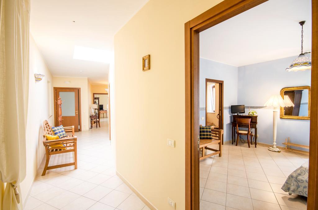 B&B Iris Laterza Szoba fotó